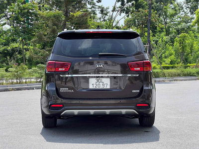 Kia Sendona Luxury 2.2 dầu 2018 - 90000 km