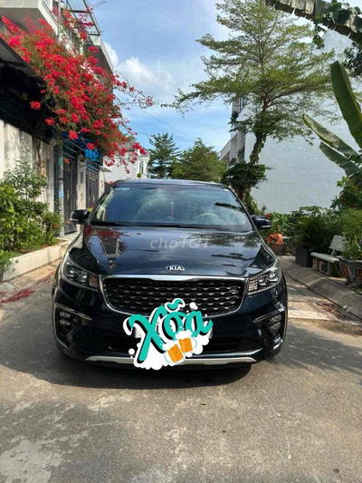 Kia Sedona 2019 Luxury D - 68000 km