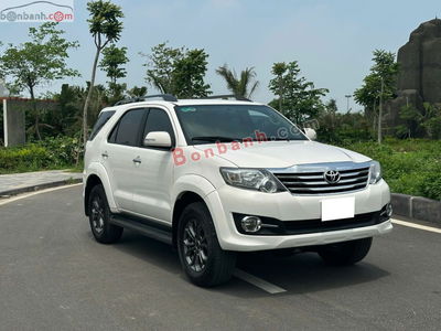 Xe Toyota Fortuner TRD Sportivo 4x2 AT 2016