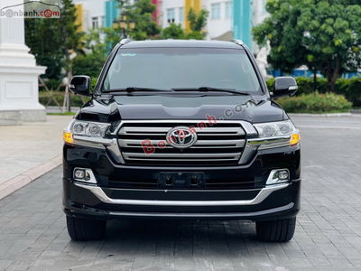 Xe Toyota Land Cruiser VX 4.6 V8 2017