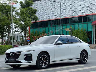 Xe VinFast Lux A 2.0 Tiêu chuẩn 2022