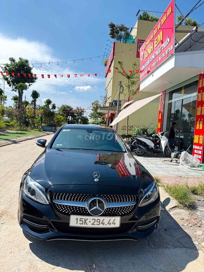 Mercedes Benz C Class 2015 C200 - 90000 km
