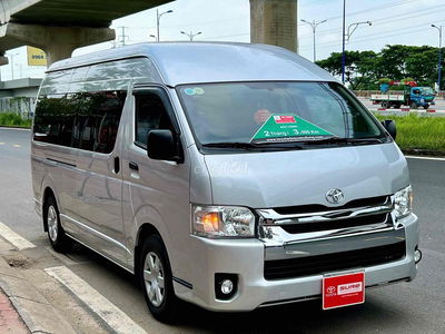 Hiace 2018 3.0L Máy Dầu Số Sàn - Giá còn Giảm