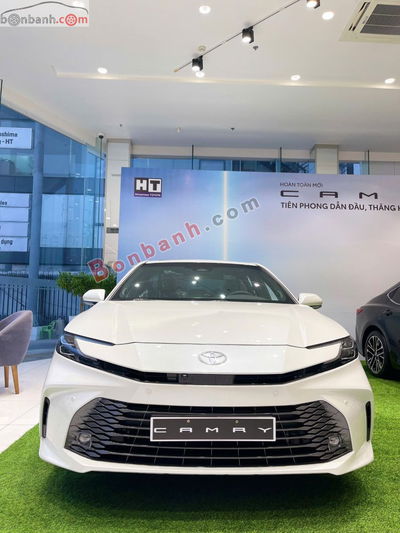 Xe Toyota Camry 2.5 HEV Mid 2025