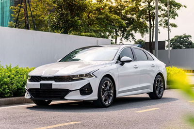 2022 2.0 Premium - 31000 km