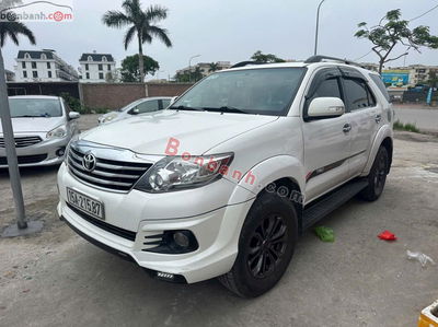 Xe Toyota Fortuner TRD Sportivo 4x2 AT 2015