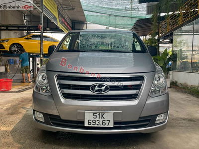 Xe Hyundai Grand Starex 2.4 AT 2017
