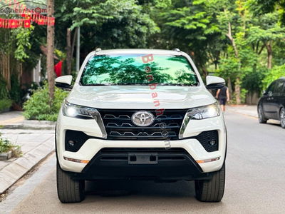 Xe Toyota Fortuner 2.4L 4x2 AT 2022
