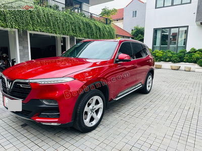 Xe VinFast Lux SA 2.0 Plus 2.0 AT 2020