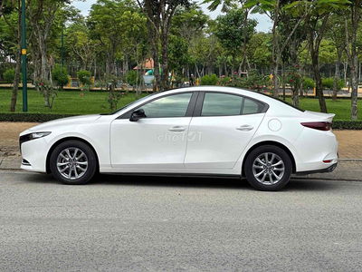 Mazda 3 2024 1.5L Sport Luxury - 40000 km