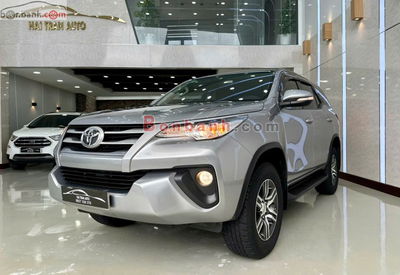 Xe Toyota Fortuner 2.4G 4x2 MT 2017