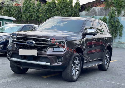Xe Ford Everest Titanium Plus 2.0L 4x4 AT 2022