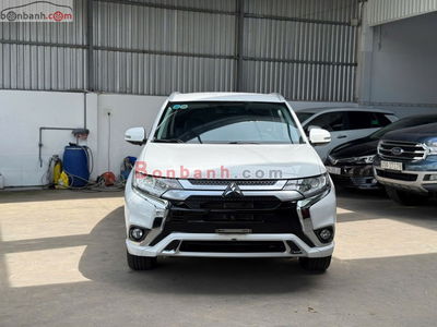 Xe Mitsubishi Outlander 2.0 CVT 2022