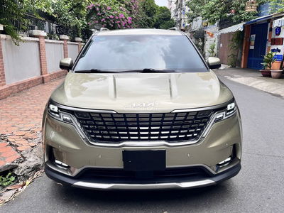Kia Carnival 2.2D Signature Model 2023