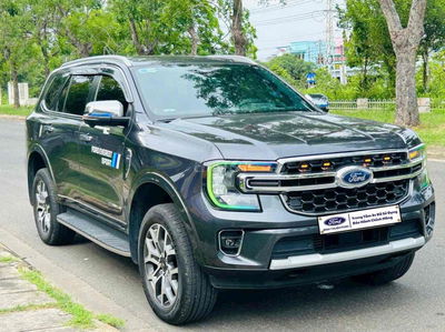 Ford Everest 2023 Titanium 2.0L 4x2 AT - 46000 km
