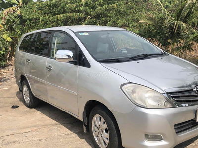 Toyota Innova 2010 G - 140000 km