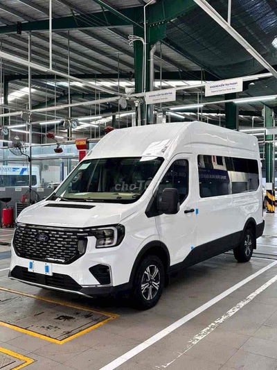 Ford Transit 2025 Premium+ 16 chỗ từ 250Tr nhận xe
