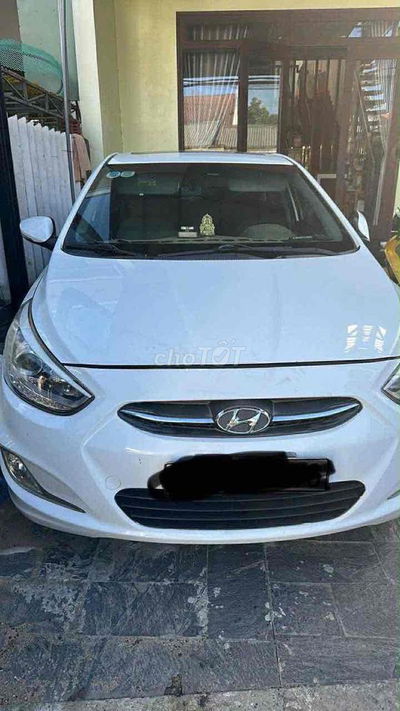 Hyundai Accent 2015 1.4 AT - 71042 km