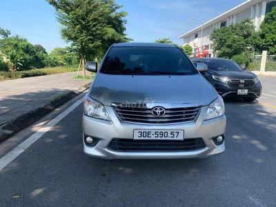 Toyota Innova 2014 2.0V - 15000 km