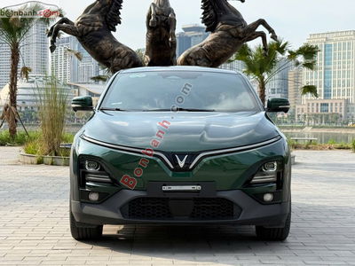 Xe VinFast VF6 Plus 2025