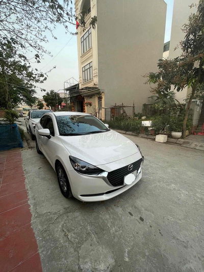 Mazda 2 2022 1.5L AT Standard - 700000 km