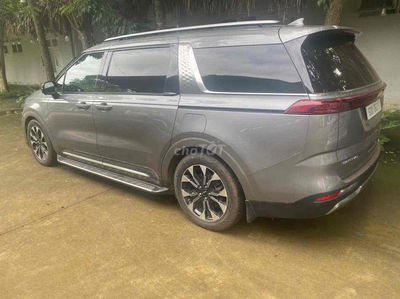 Kia Carnival 2022 2.2D Signature 7 ghế (Không cửa