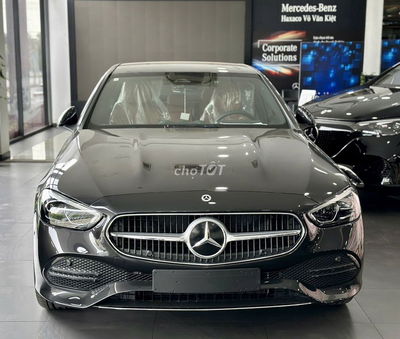 Mercedes Benz C200 Avantgarde Plus 2025