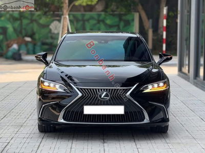 Xe Lexus ES 250 2021