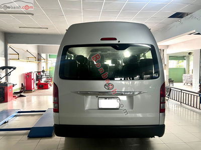 Xe Toyota Hiace 2.7 2017