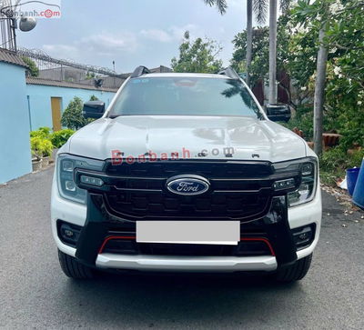 Xe Ford Ranger Stormtrak 2.0L 4x4 AT 2024