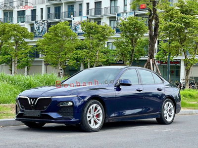 Xe VinFast Lux A 2.0 Tiêu chuẩn 2022