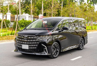 Xe Toyota Alphard HEV 2.5 AT 2025