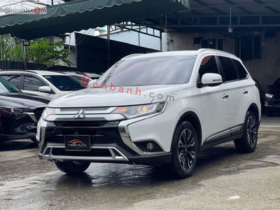 Xe Mitsubishi Outlander 2.0 CVT 2021