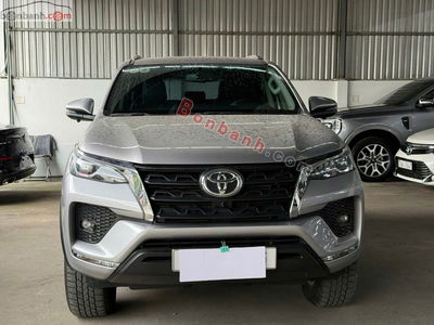 Xe Toyota Fortuner 2.4L 4x2 AT 2022