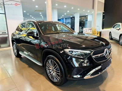 Mercedes Benz GLC200 4Matic 2025 - 2 Tỷ 99 Triệu