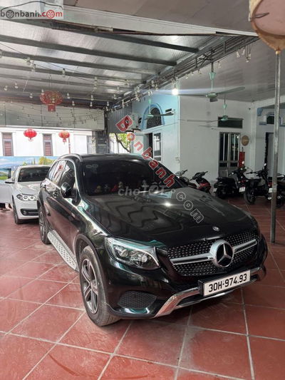 glc 250 2016 mới di hơn 9 van , xe rất mới