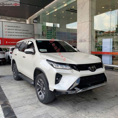 Xe Toyota Fortuner 2.8V 4x4 AT Legender 2020