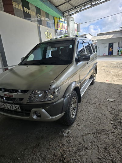 Isuzu Hi lander 2005 V-spec 2.5 MT - 350 km