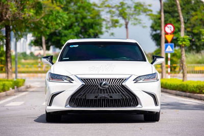 Lexus ES250 sản xuất 2022