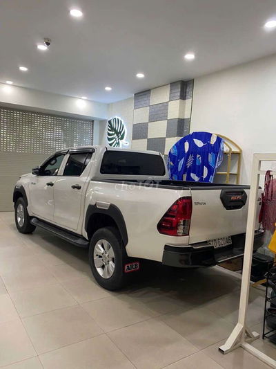 Hilux 2019 2.4E 4×2 AT - 90000 km