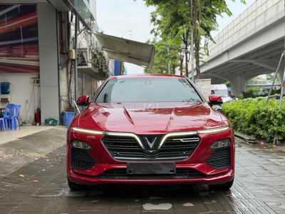 VinFast Lux A2.0 2021 2.0 AT - 50000 km