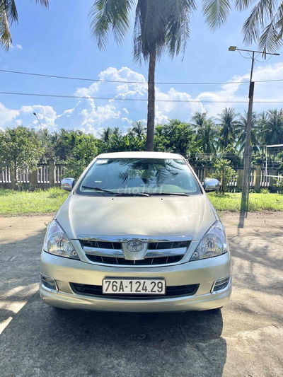 Toyota Innova 2008 - 300000 km