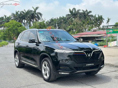 Xe VinFast Lux SA 2.0 2.0 AT 2020