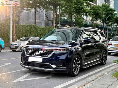 Xe Kia Carnival Signature 2.2D 2024