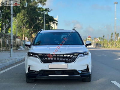 Xe Kia Carnival Signature 2.2D 2024