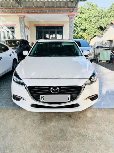 Mazda 3 2018 1.5 AT Sedan - 34000 km