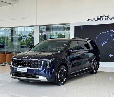 Kia Carnival 2024 2.2D Premium 8 chỗ - Xanh D9B