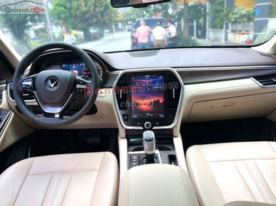 vinfast lux SA 2022 bản premium