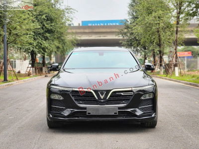 Xe VinFast Lux A 2.0 Premium 2.0 AT 2020