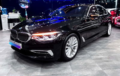BMW 530i Như xe Đập Thùng!